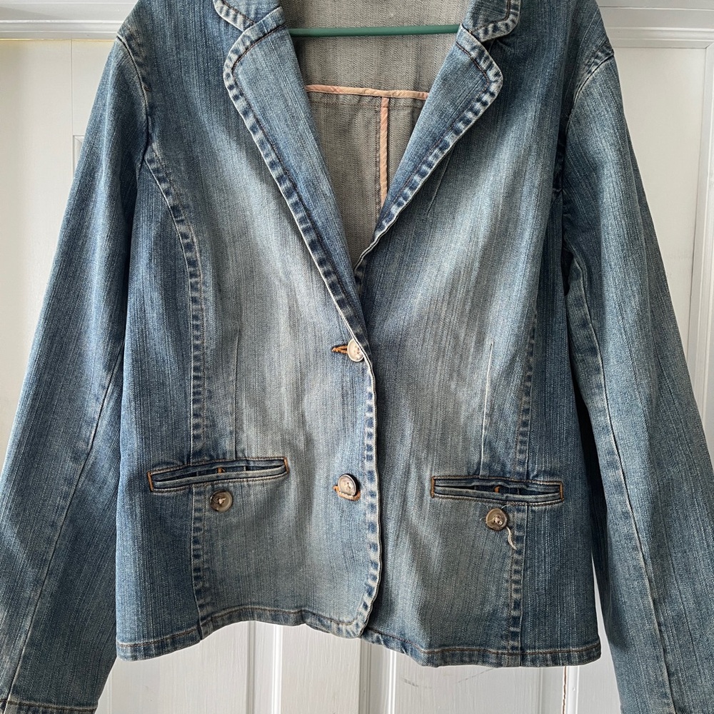 Women's Denim Jacket